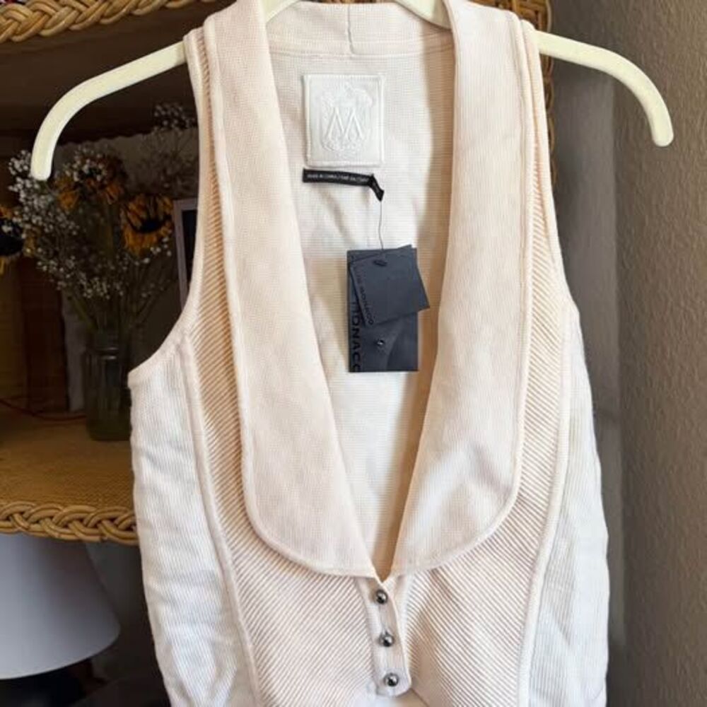 100% merino wool club monaco “madison” vest NWT